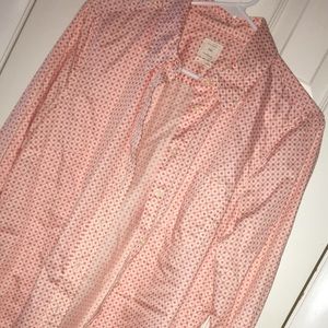 Women’s Gap fitted boyfriend button down